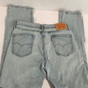 Levi’s Men’s 514 Light washed denim jeans size 34 x 32 EUC .